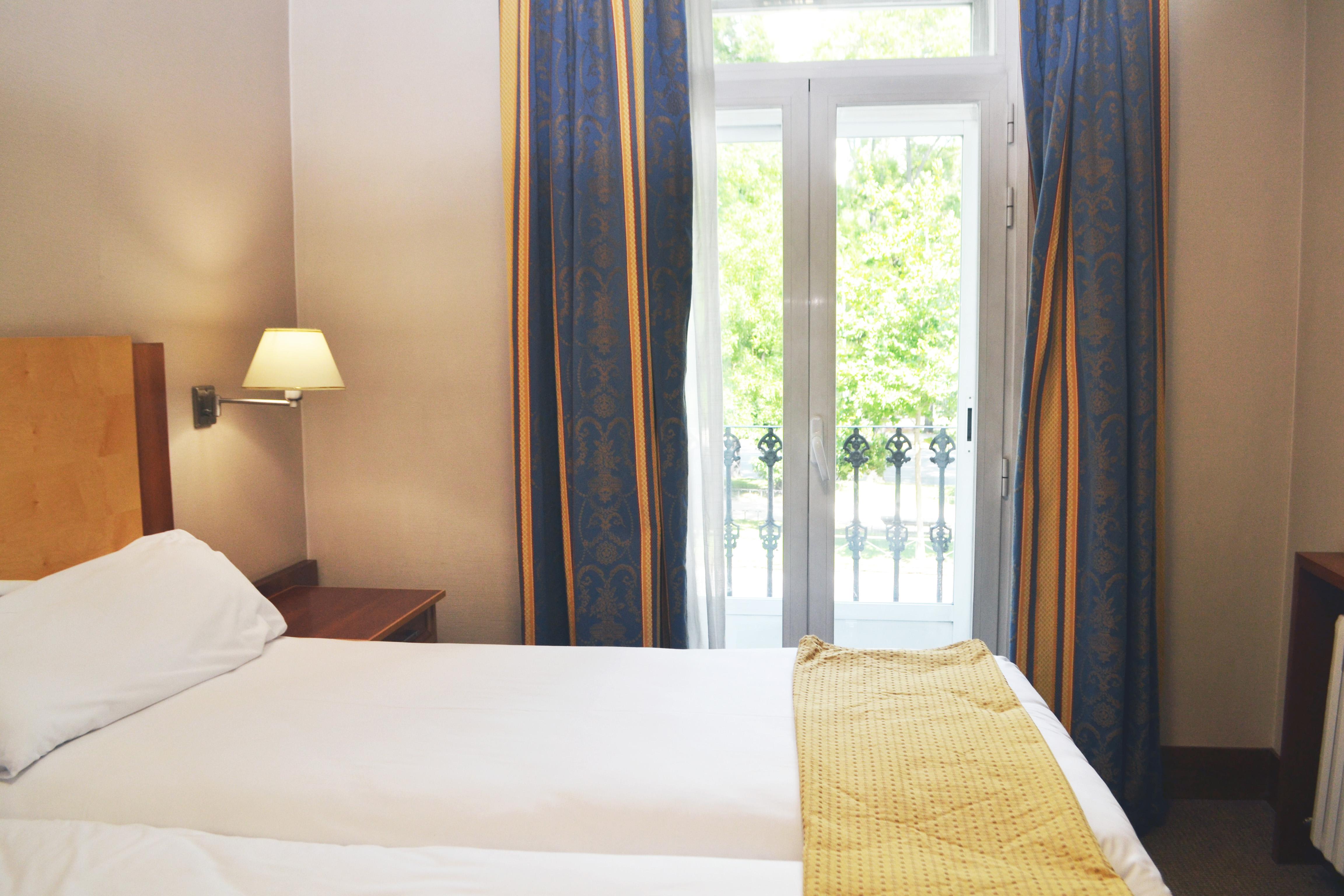 Itc Mora By Soho Boutique Hotel Madrid Bagian luar foto