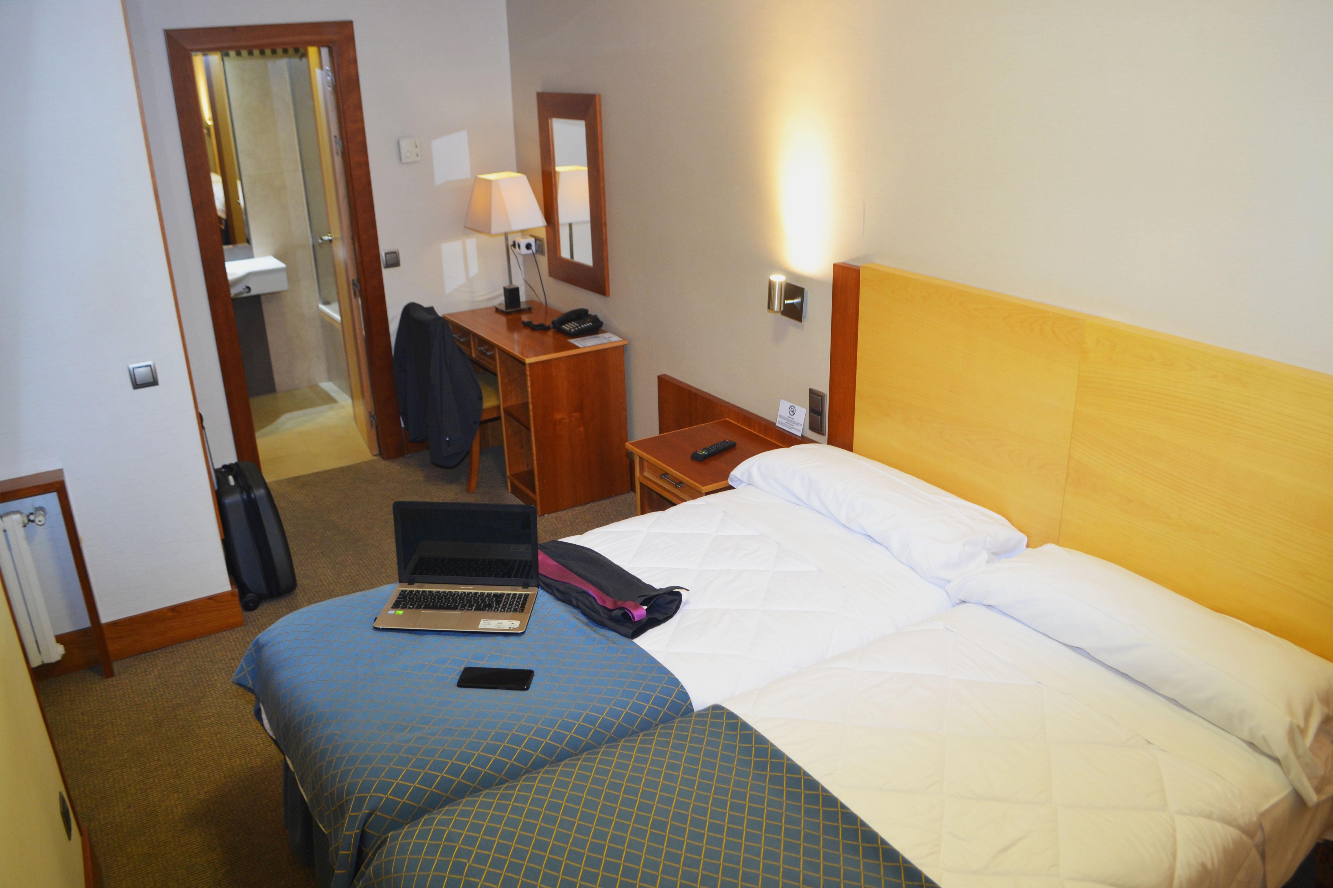 Itc Mora By Soho Boutique Hotel Madrid Bagian luar foto