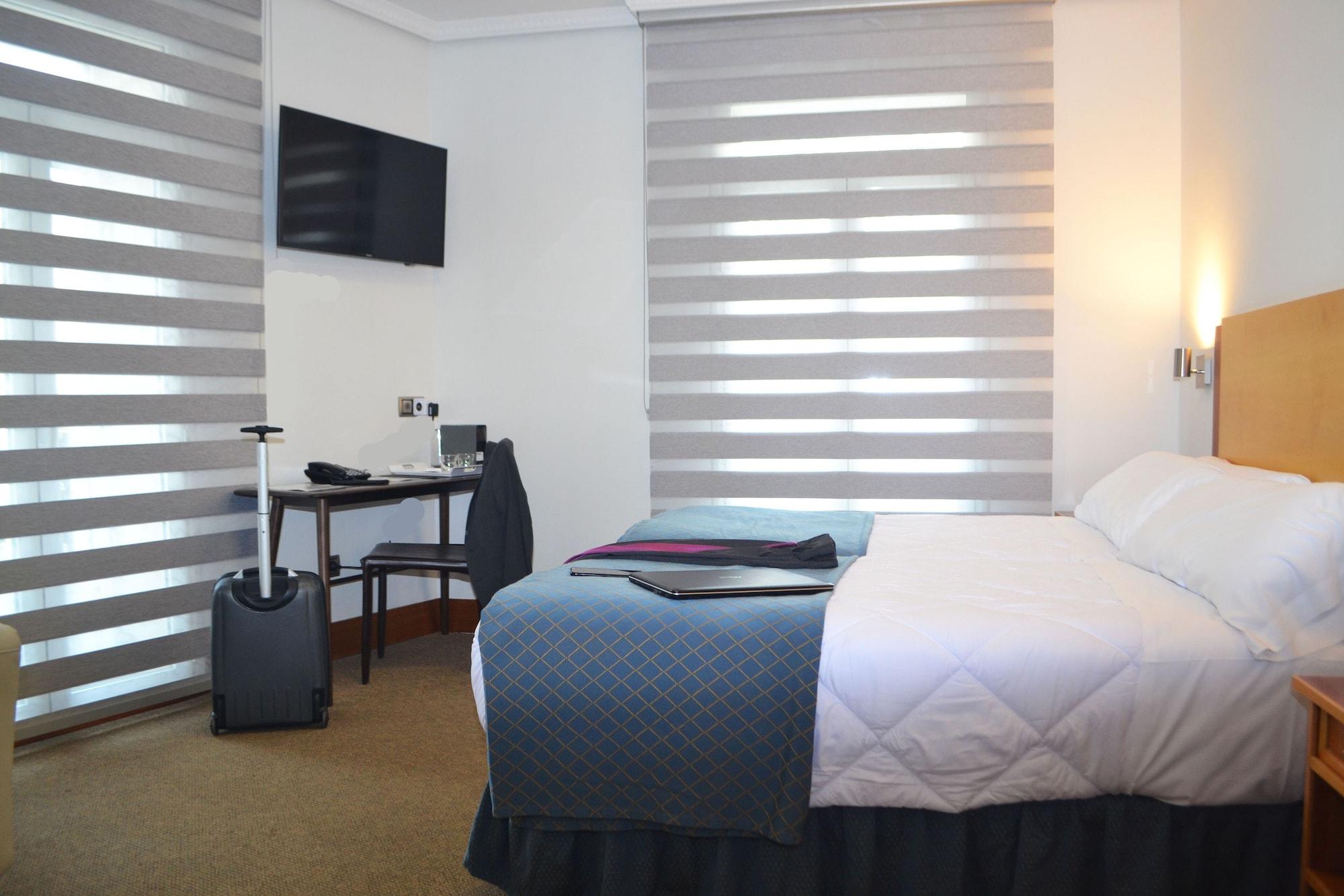 Itc Mora By Soho Boutique Hotel Madrid Bagian luar foto