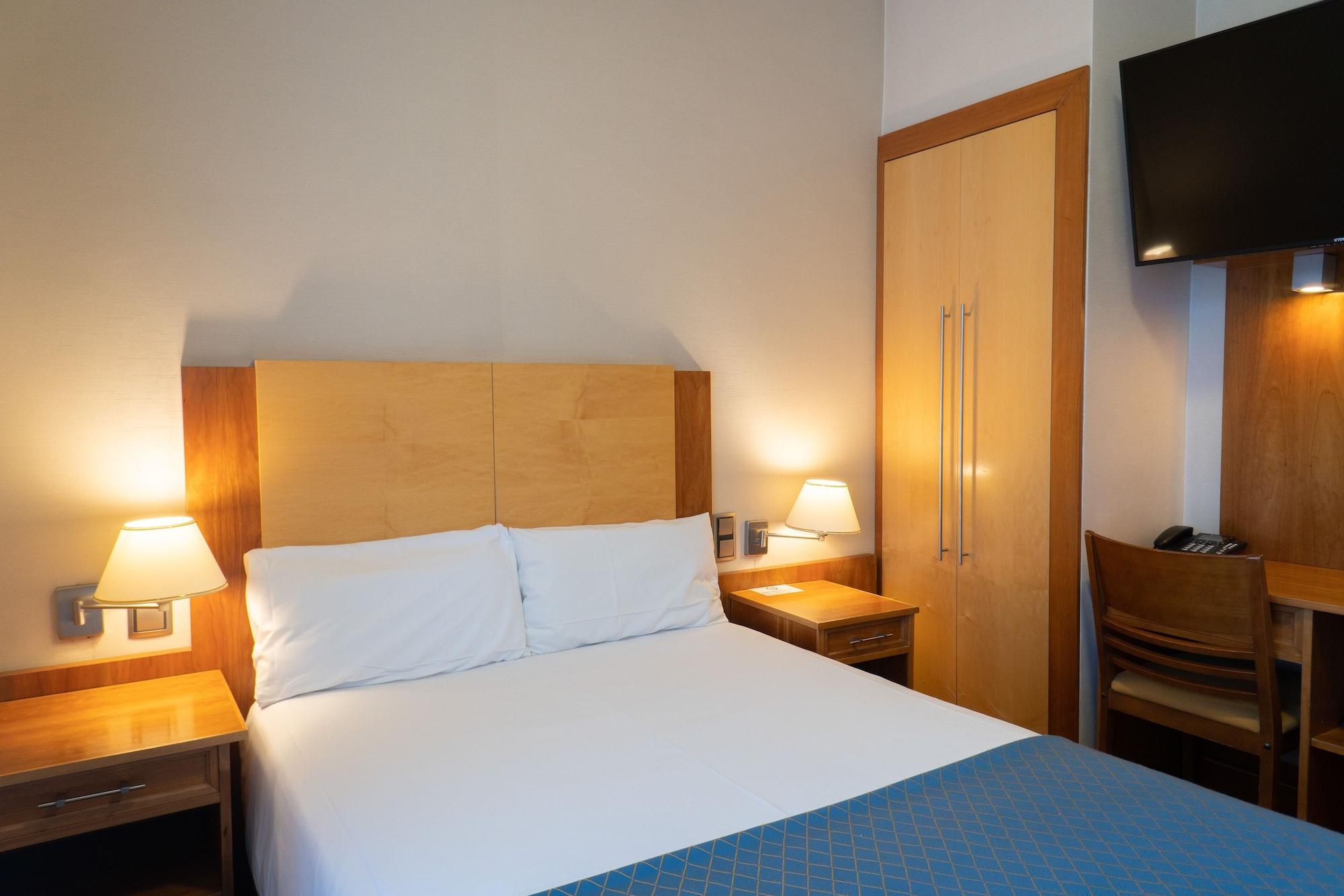 Itc Mora By Soho Boutique Hotel Madrid Bagian luar foto