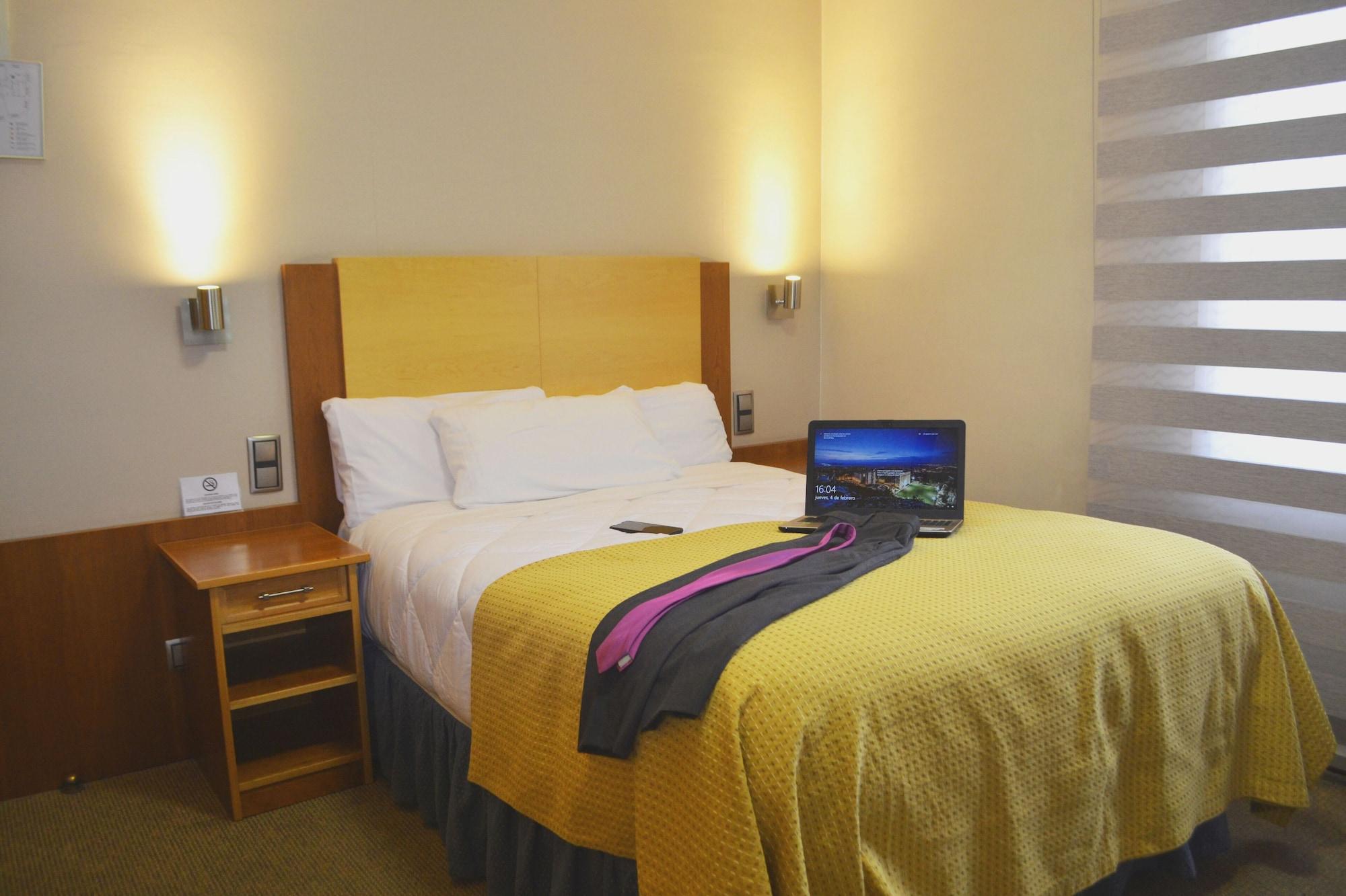 Itc Mora By Soho Boutique Hotel Madrid Bagian luar foto