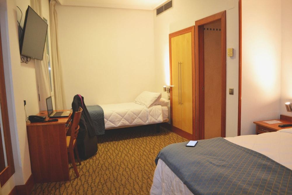 Itc Mora By Soho Boutique Hotel Madrid Bagian luar foto