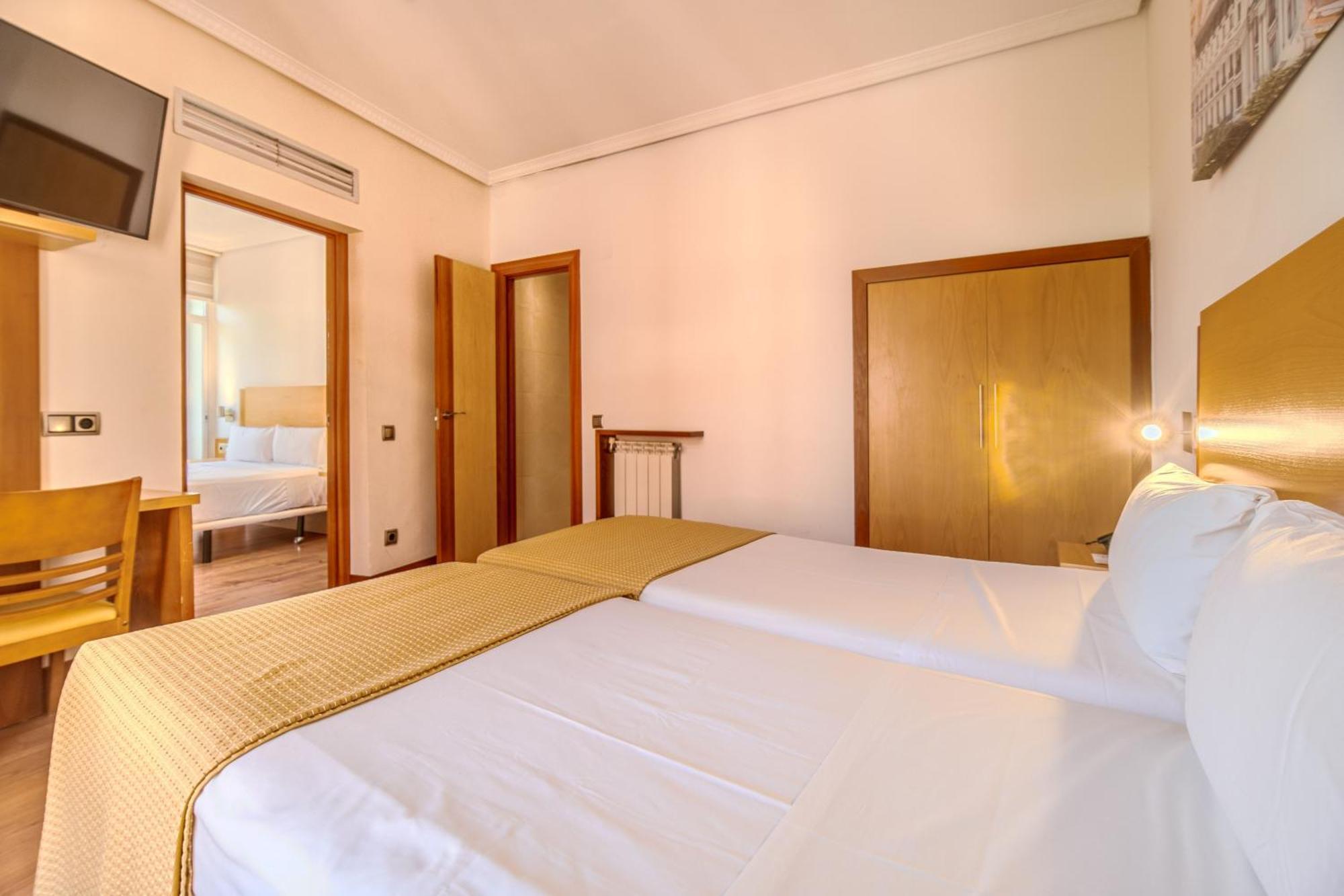 Itc Mora By Soho Boutique Hotel Madrid Bagian luar foto