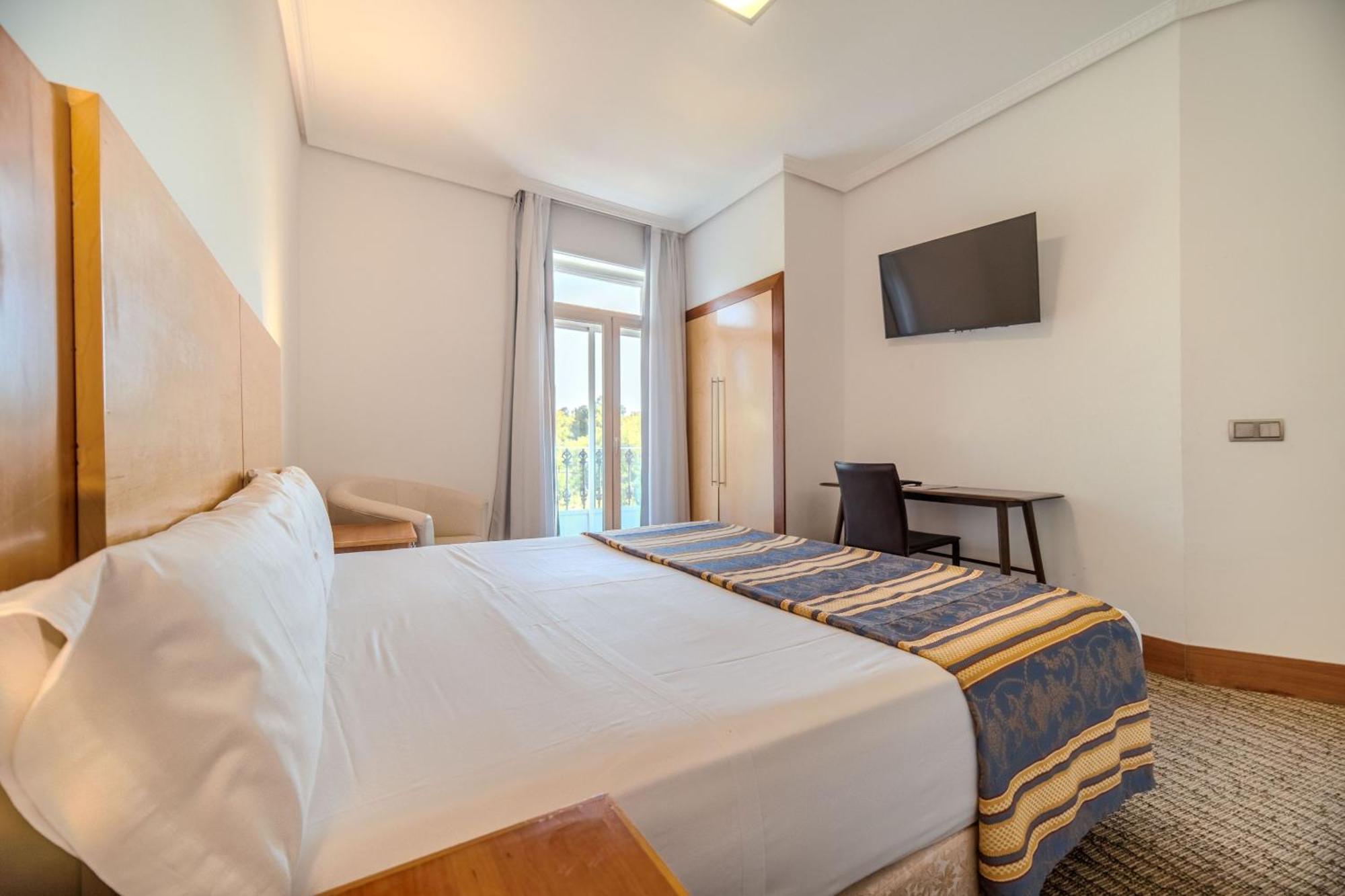 Itc Mora By Soho Boutique Hotel Madrid Bagian luar foto