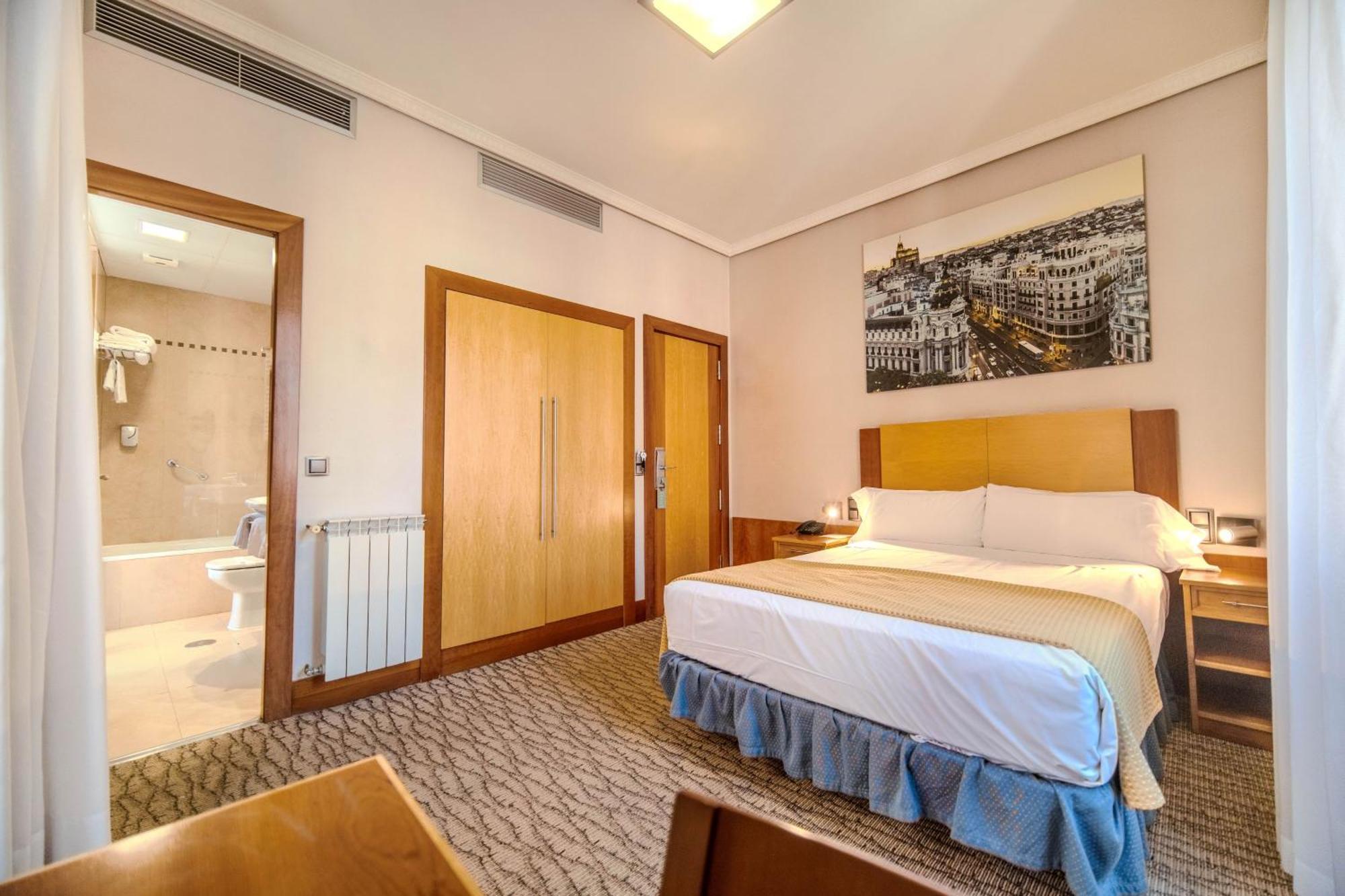Itc Mora By Soho Boutique Hotel Madrid Bagian luar foto
